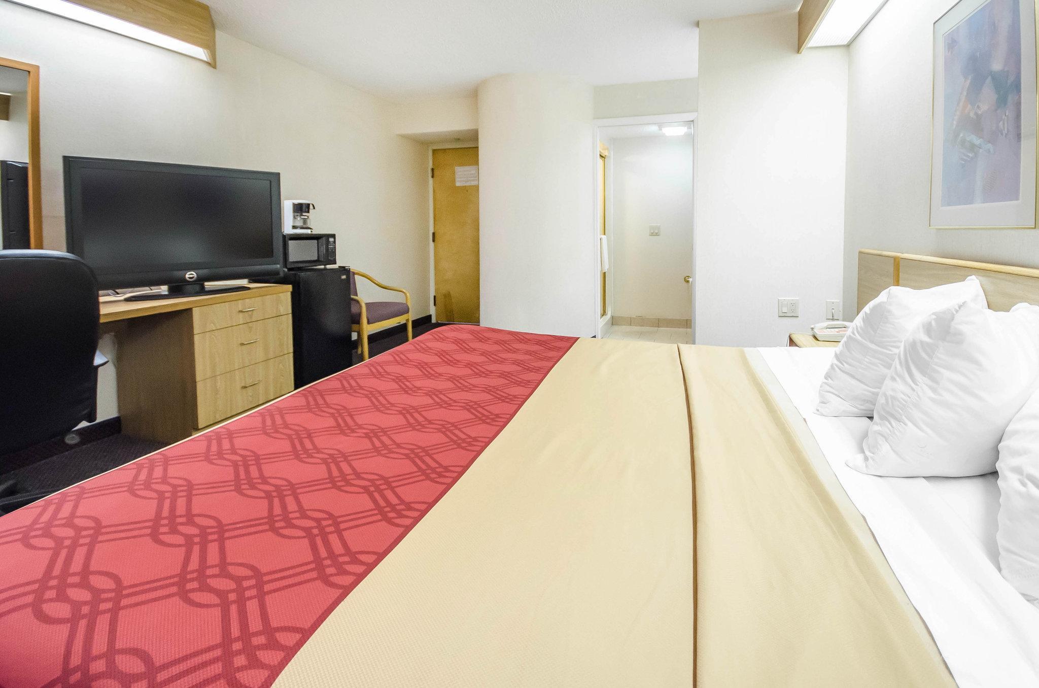 Econo Lodge London Extérieur photo
