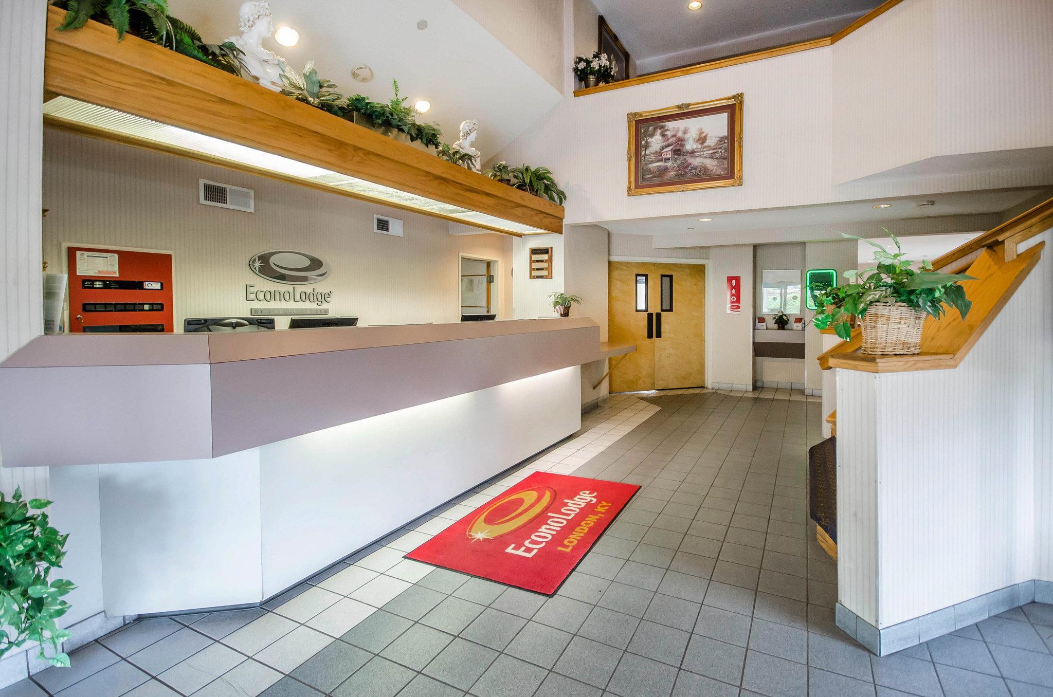 Econo Lodge London Extérieur photo
