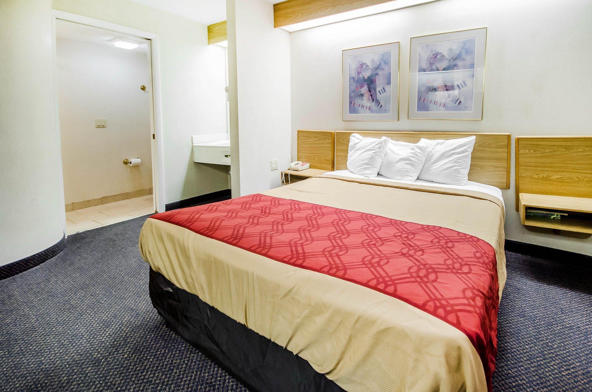 Econo Lodge London Extérieur photo